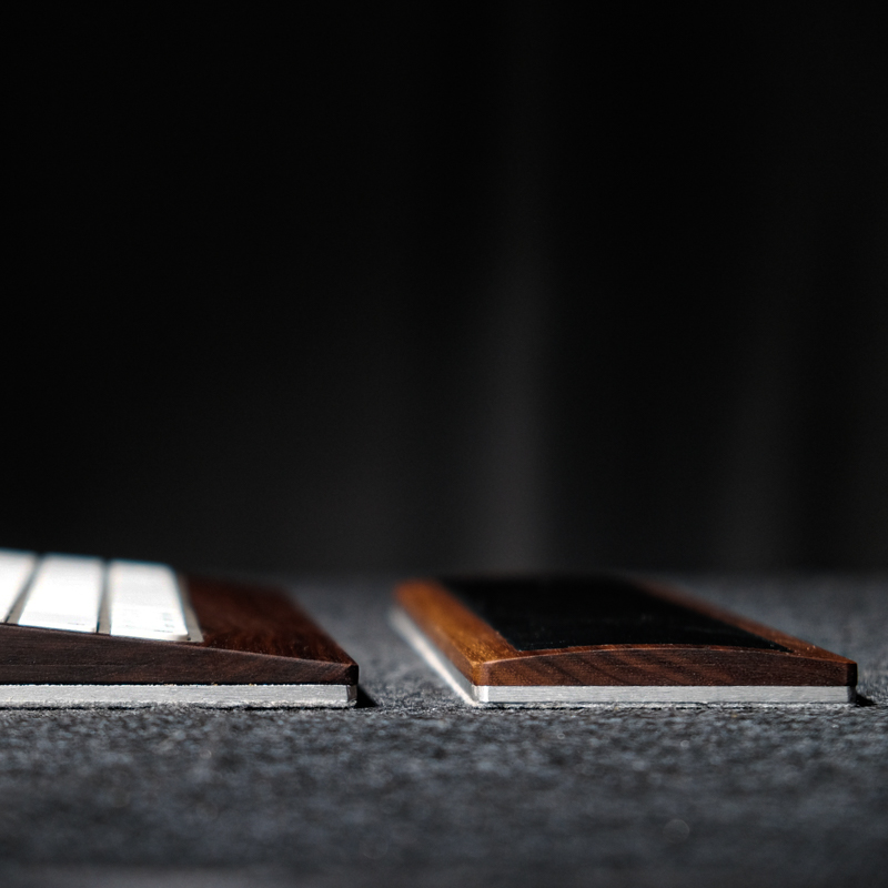 Woody Cowhide Palm Rest for Me - огляд і ціна Gaming Keyboard Hand